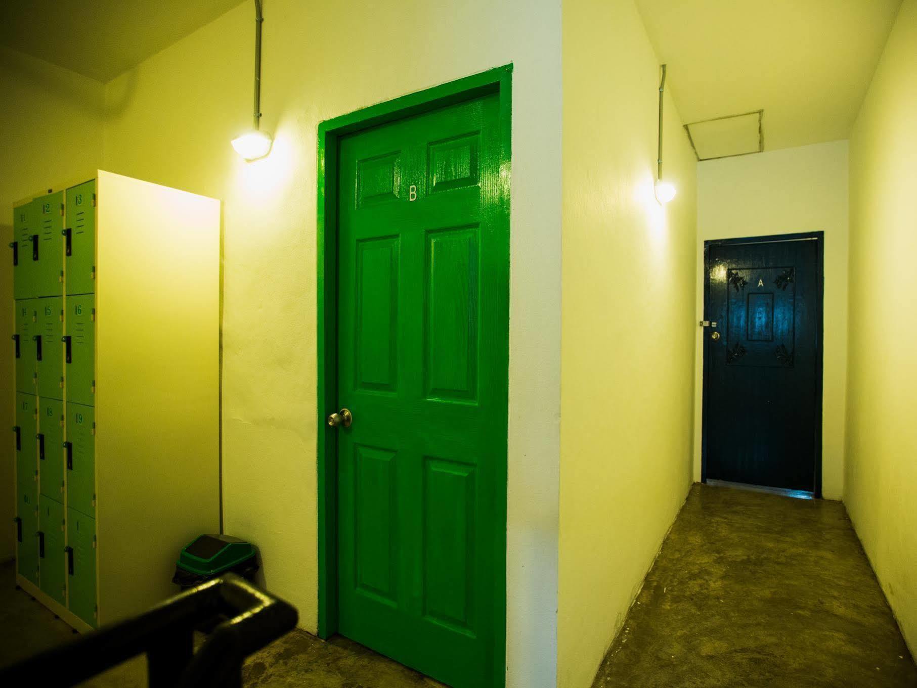 Zz Hostel Чиангмай Экстерьер фото